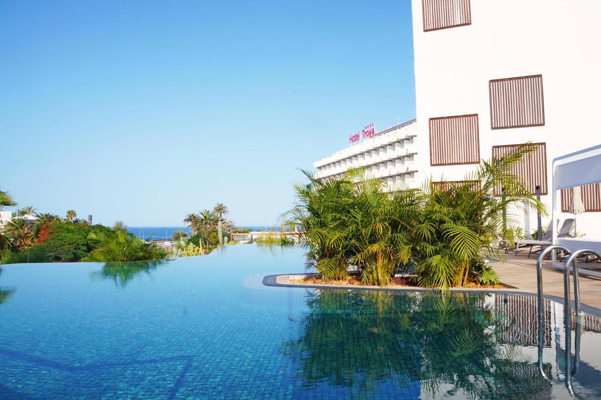 Alexandre Troya Hotel Playa de las Americas  Exterior photo