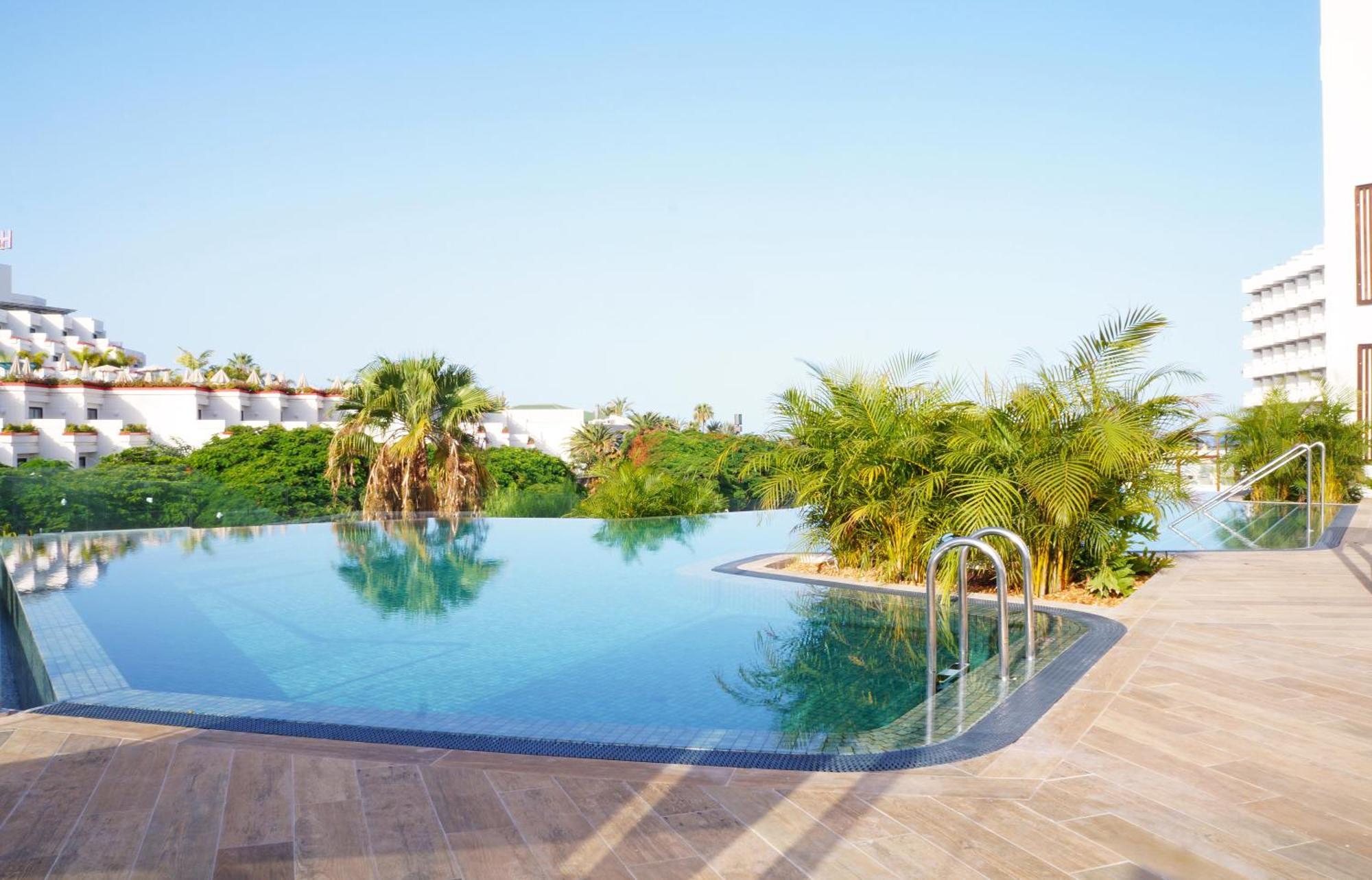 Alexandre Troya Hotel Playa de las Americas  Exterior photo